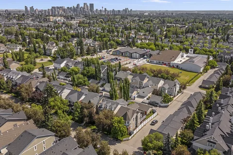 113 Ypres Green SW, Calgary