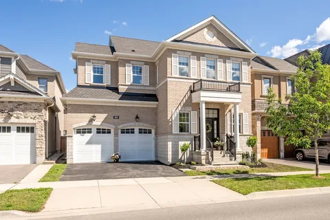 202 North Park Blvd, Oakville