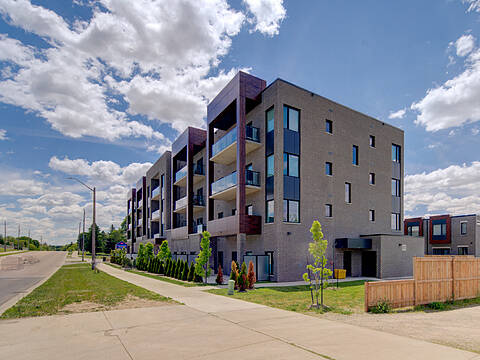 408 Dundas St S #402, Cambridge