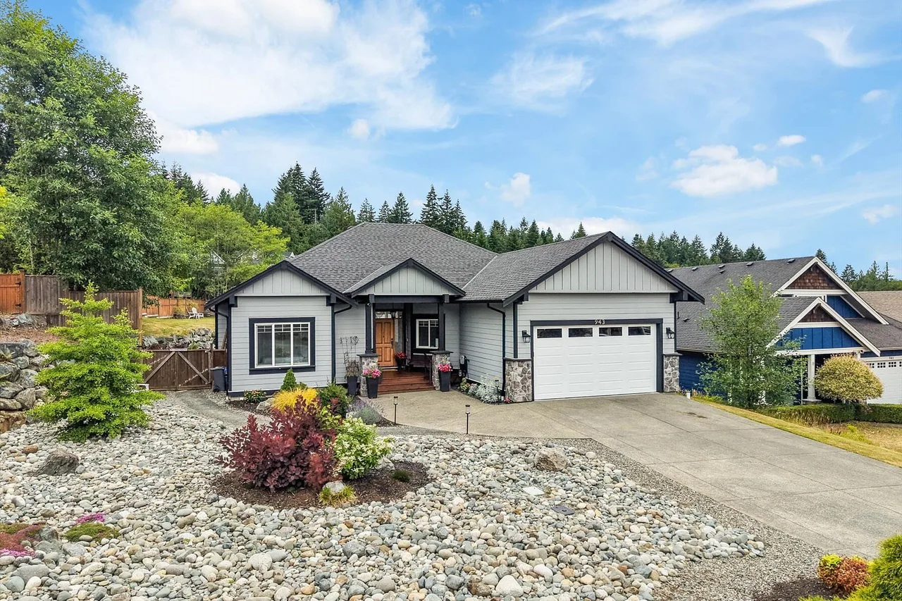 943 Deloume Road, Mill Bay, British Columbia