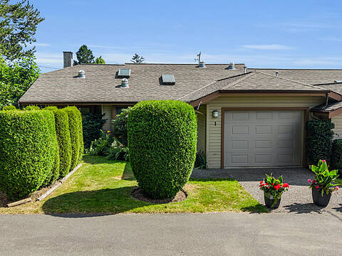 1-1144 Verdier Avenue, Central Saanich