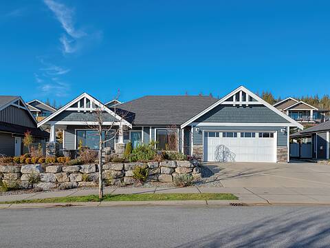 5537 Peregrine Crescent, Sechelt