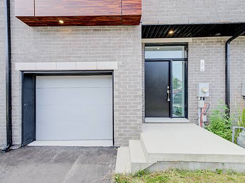 416 Dundas St S #14, Cambridge
