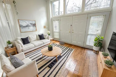 227 Beverley St #1, Toronto