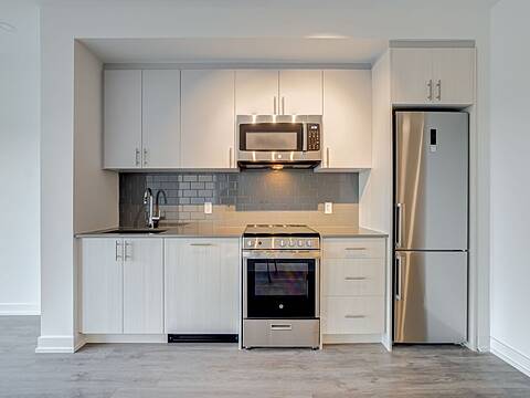 1195 The Queensway Ave #803, Toronto