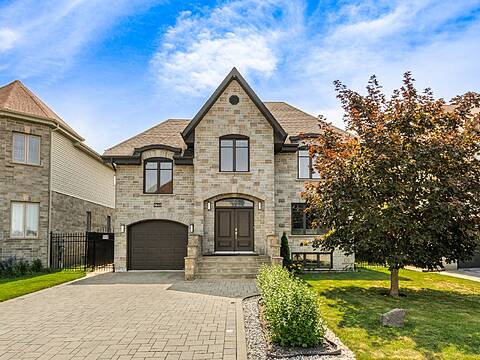 5645 Rue Carrière, Brossard