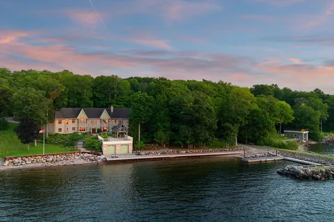 250 Gordon Drive, Penetanguishene