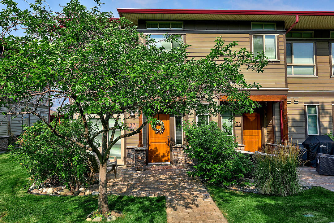 37-175 Holloway Drive, Kamloops, British Columbia