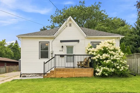 104 Deblaquire St S, Port Hope