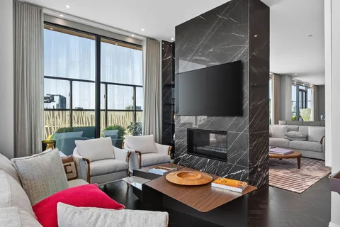 50 Charles Street East #5501, Toronto