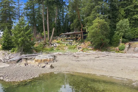 9219 Hydaway Road, Halfmoon Bay