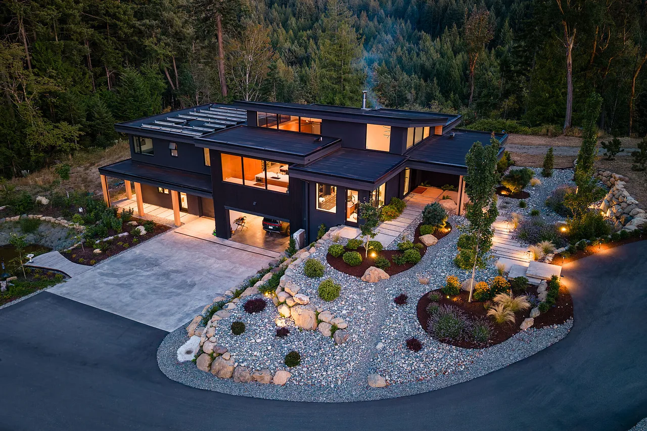 3300 Ferguson Road, Nanaimo, British Columbia