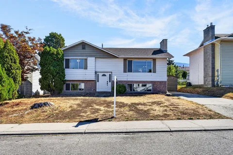 3907 14 Street, Vernon