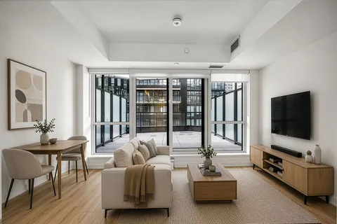 110 Broadway Ave #507, Toronto