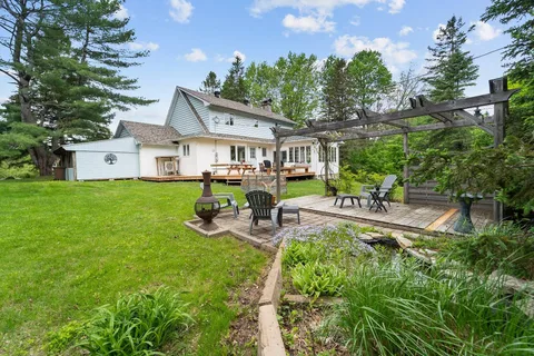1025 Rue des Bonshommes, Sainte-Adèle