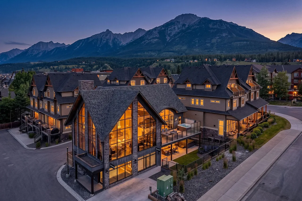 21 & 22 108 Montane Road, Canmore, Alberta