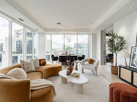 88 Davenport Rd #804, Toronto