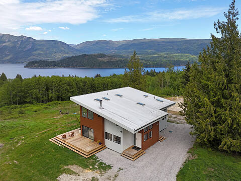 6400 Crowston Road, Sechelt
