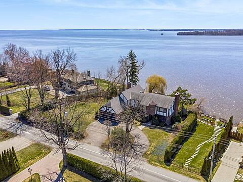 594 Rue Lakeshore, Beaconsfield