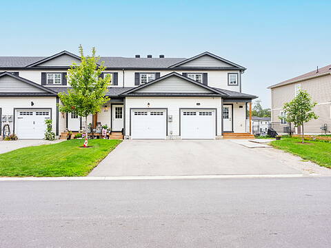 200 Daffodil Court, Gravenhurst