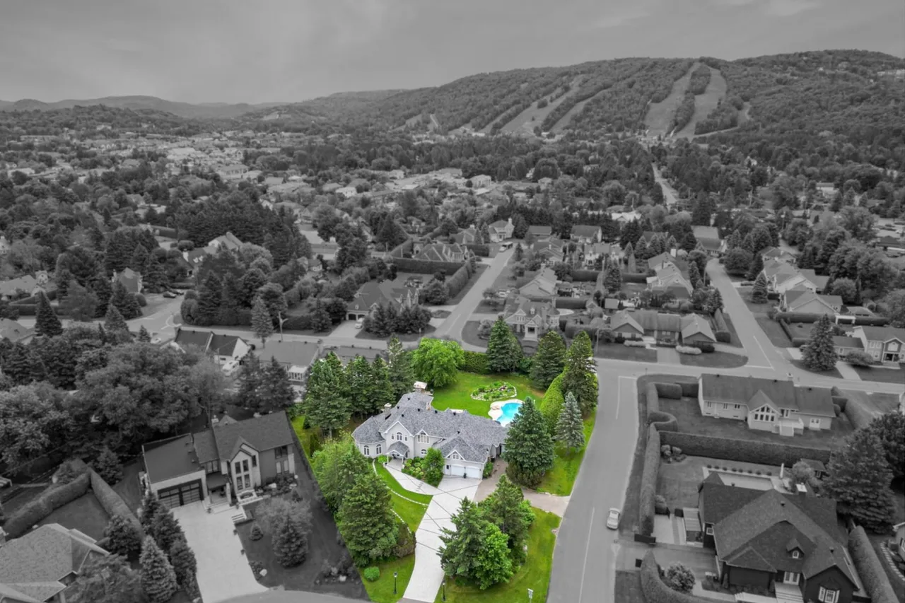 25 Av. des Chevaliers, Saint-Sauveur, Québec, Québec