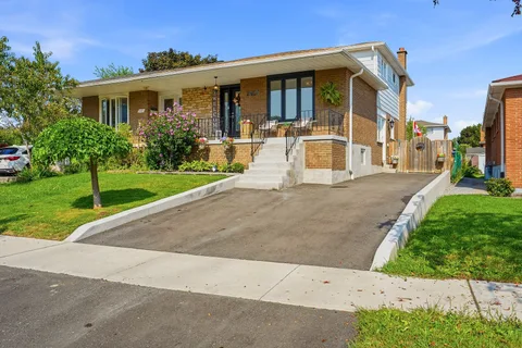 2429 Whaley Dr, Mississauga