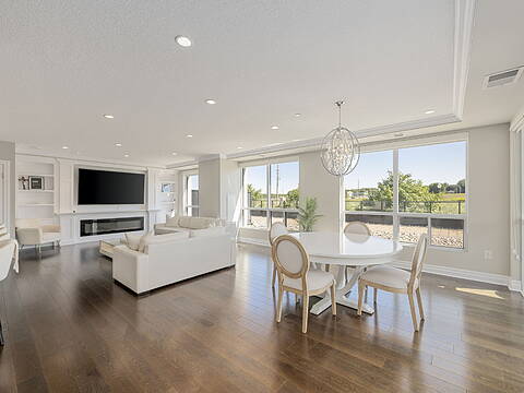 240 Villagewalk Blvd #205, London North