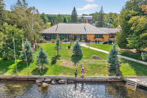 1082 Beaumont Farm Road, Bracebridge
