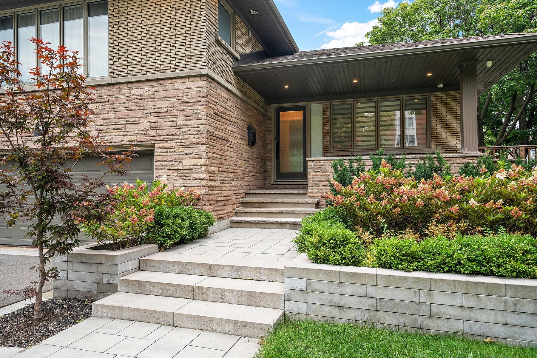 70 Av. Glengarry — photo 3