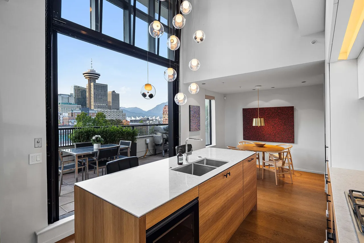 PH701 - 531 BEATTY STREET, Vancouver, British Columbia