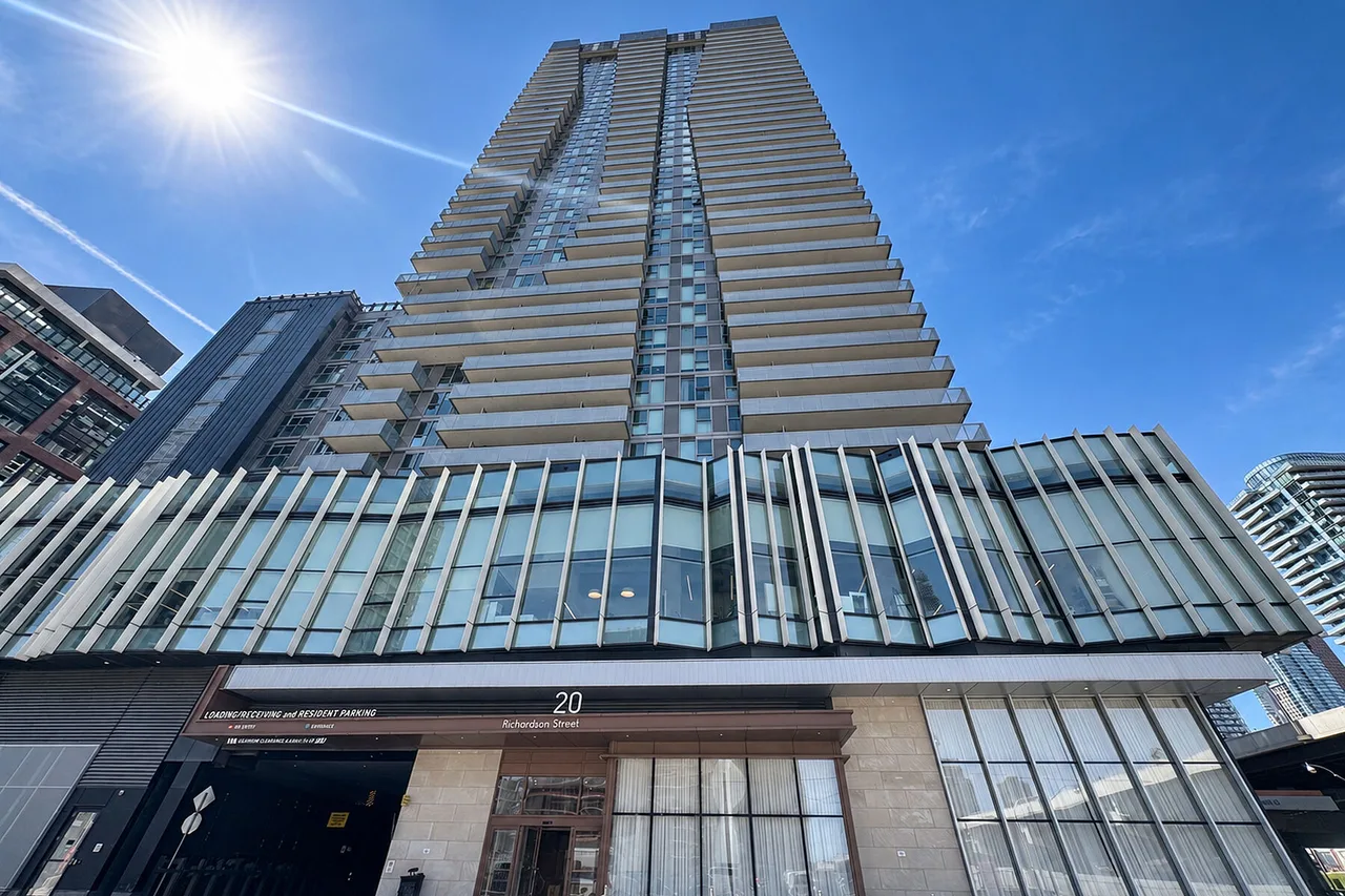 816 - 20 Richardson St, Toronto, Ontario