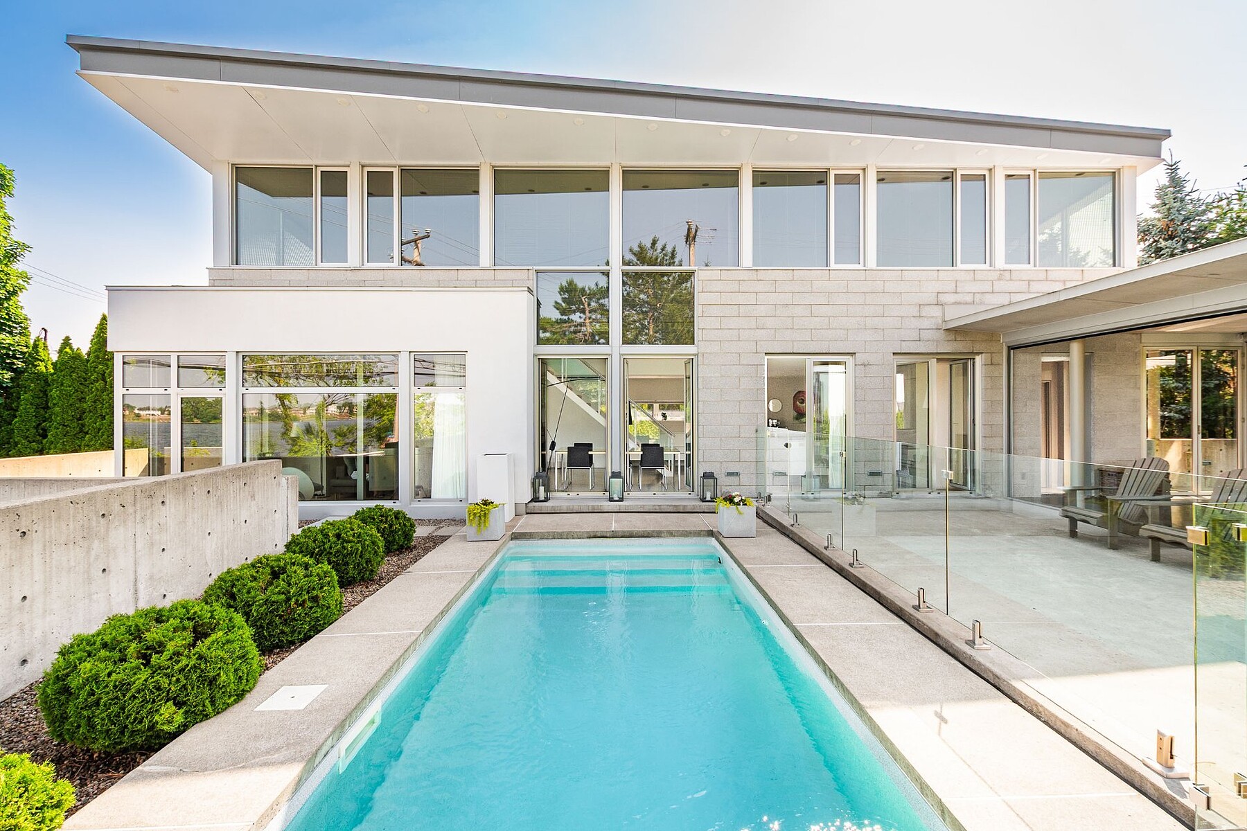 10590 Boul. Gouin E. — photo 1