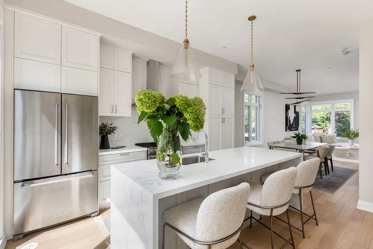 1130C Islington Ave, Toronto, Ontario