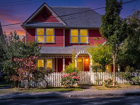 1110 Reno Street, Victoria
