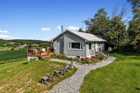 13052 County Road 24 Rd, Trent Hills