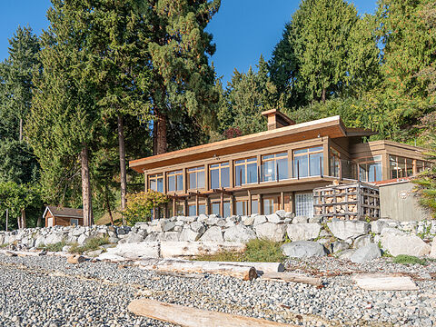 4893 Sunshine Coast Highway, Sechelt
