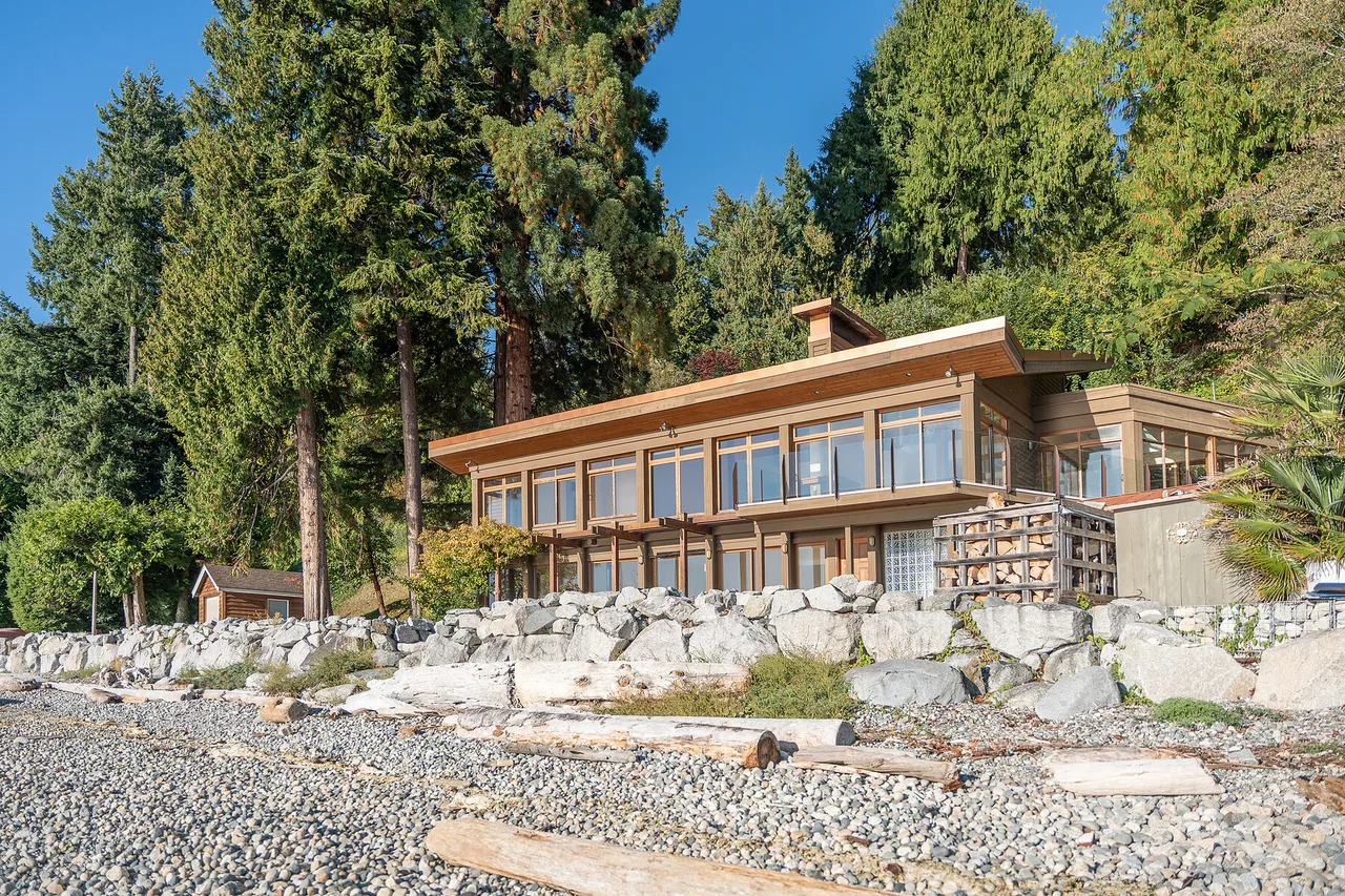 4893 Sunshine Coast Highway, Sechelt, British Columbia