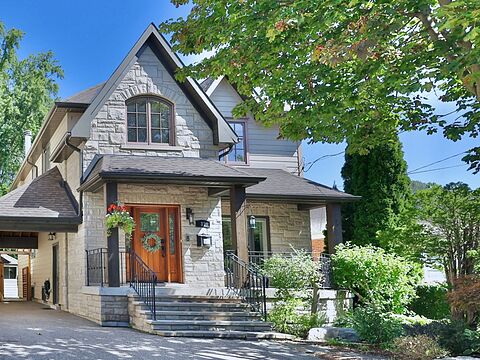 31 Maple Ave N, Mississauga