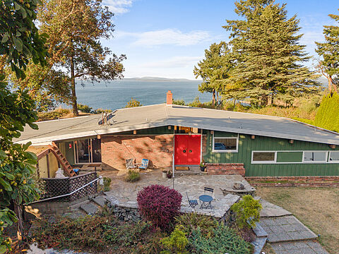 4598 Torquay Drive, Saanich