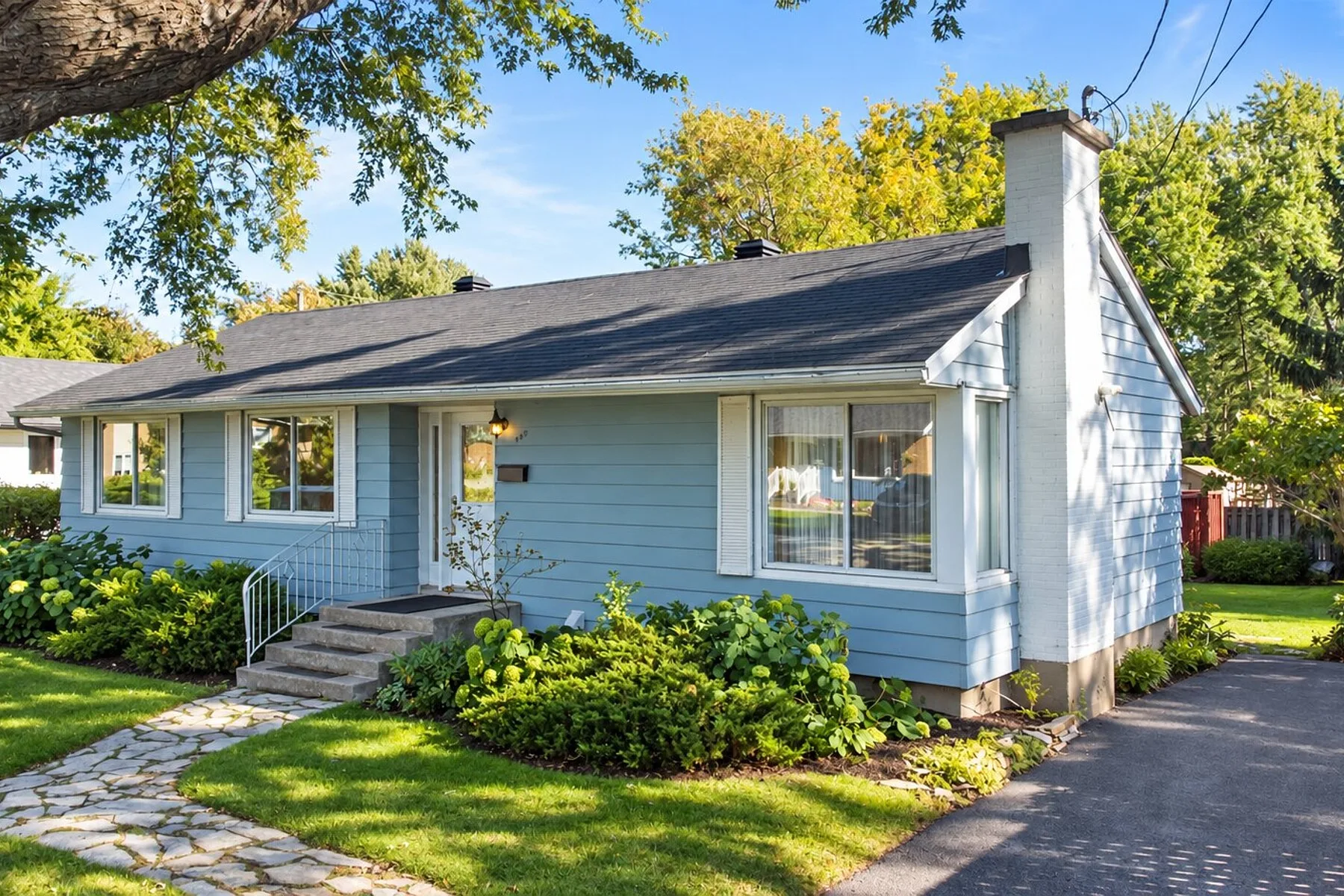 440 Av. Courtland — photo 2
