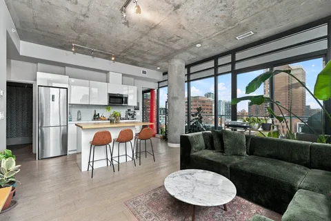 1010 6 Street SW #602, Calgary