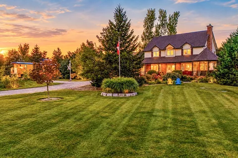 7262 12/13 Nottawasaga Sideroad, Creemore