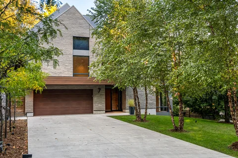 7 North Dr, Toronto