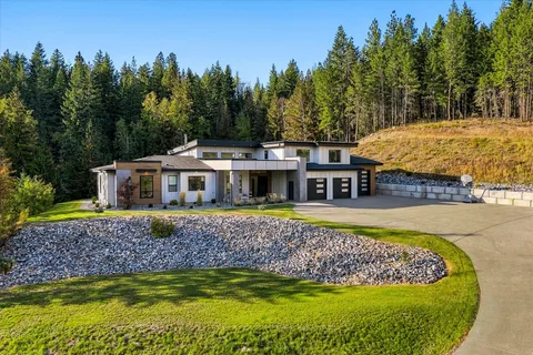 7859 Boulter Road, Vernon