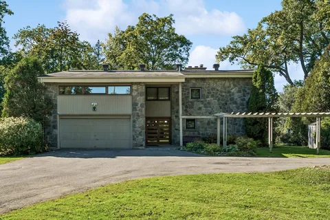 2 Av. Sunset, Senneville