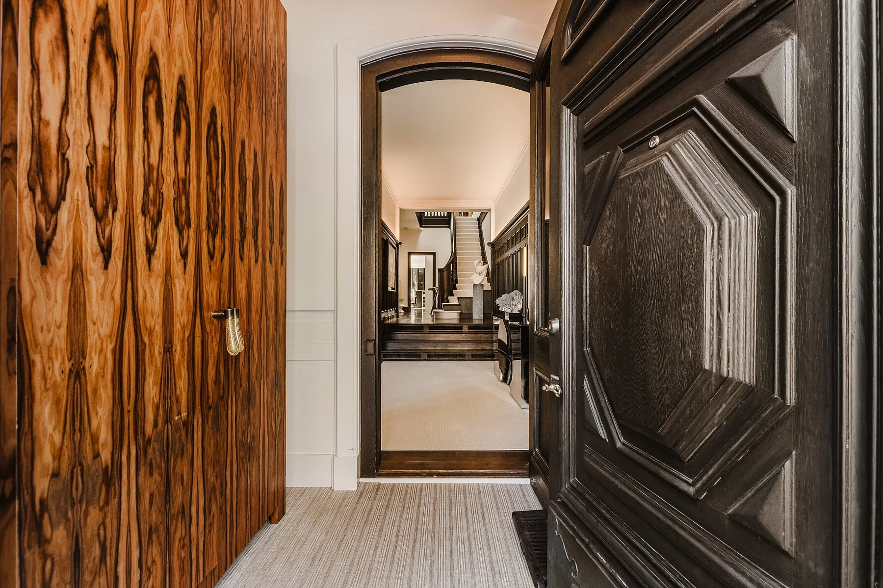 486 Av. Wood — photo 2
