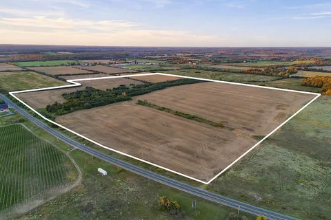 18130 Loyalist Parkway, Hillier