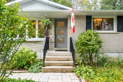 56 Shakespeare Ave, Niagara-on-the-Lake