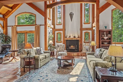 261 Eagle Terrace Road, Canmore