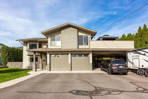 2430 Chieftain Road, West Kelowna